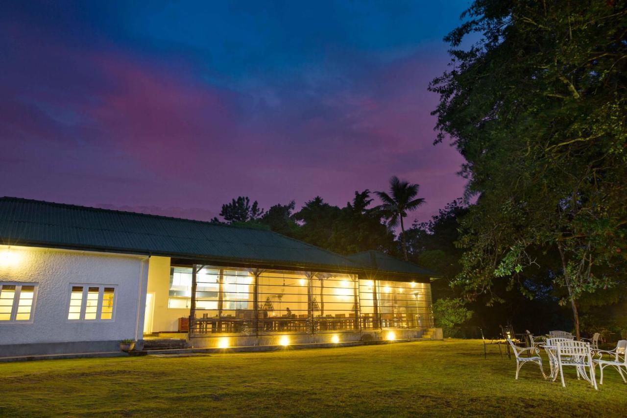 The Secret Ella Hotel Passara Bagian luar foto