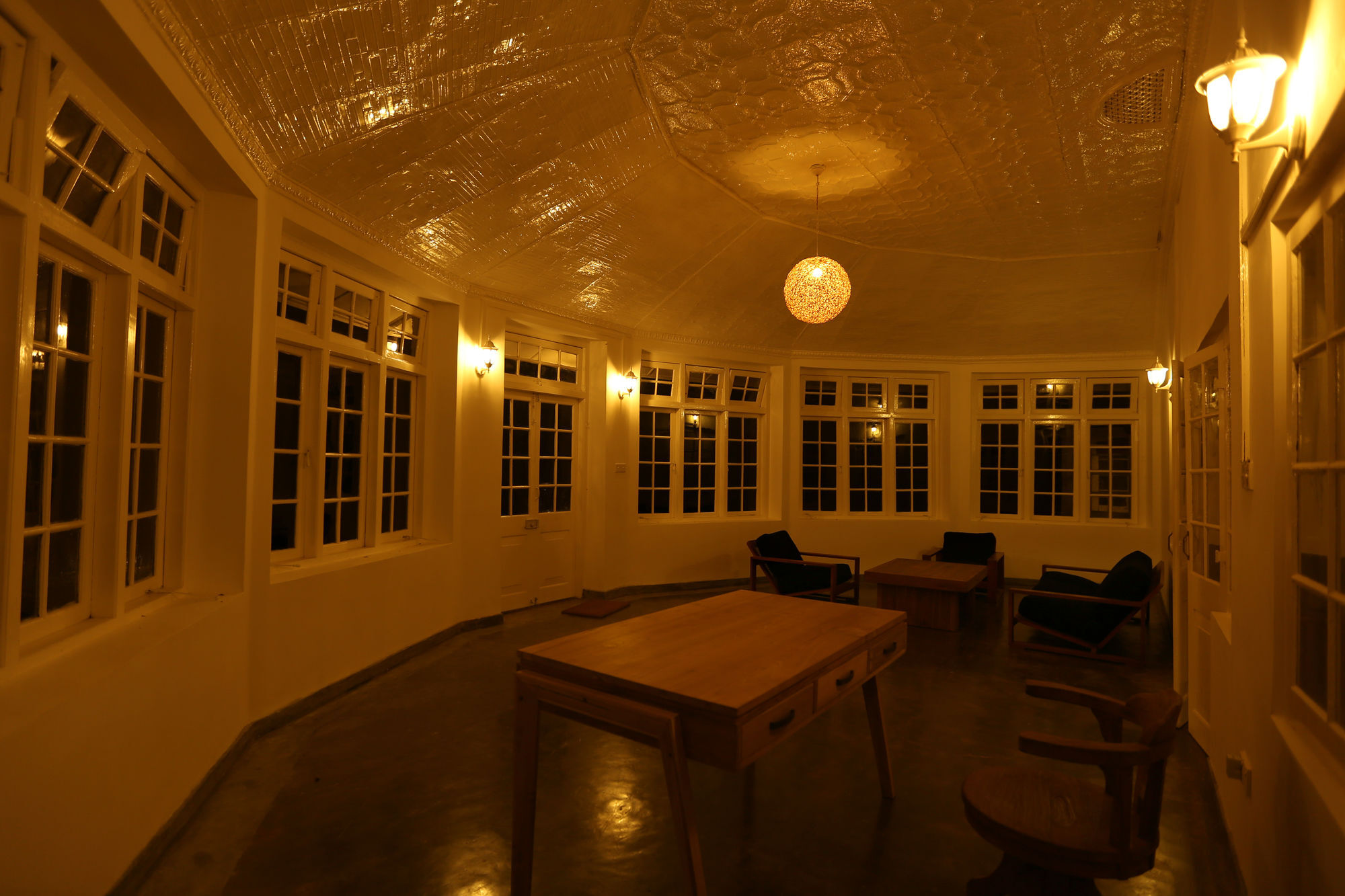 The Secret Ella Hotel Passara Bagian luar foto
