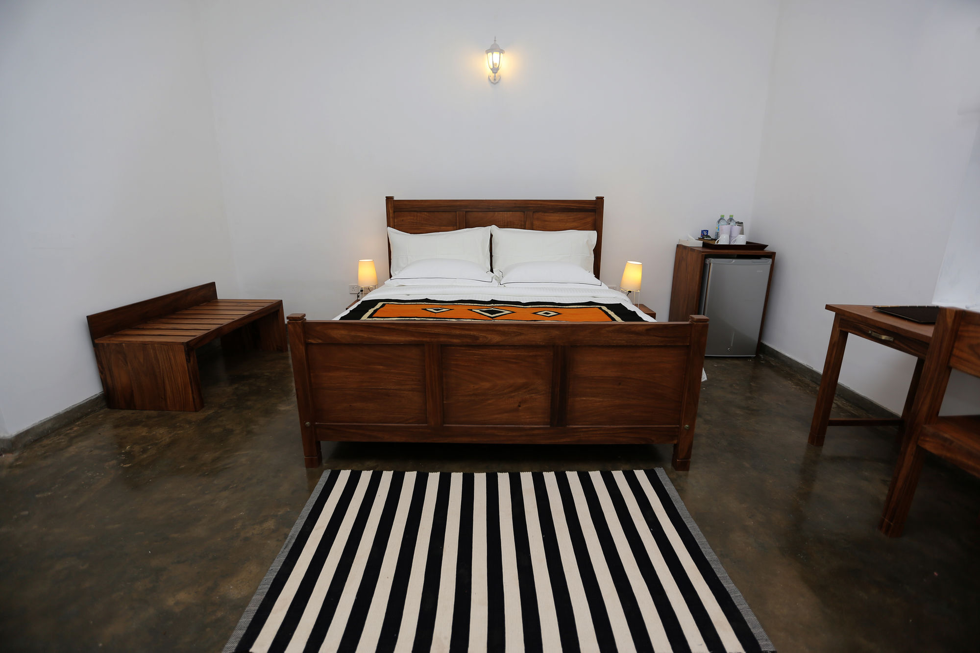 The Secret Ella Hotel Passara Bagian luar foto