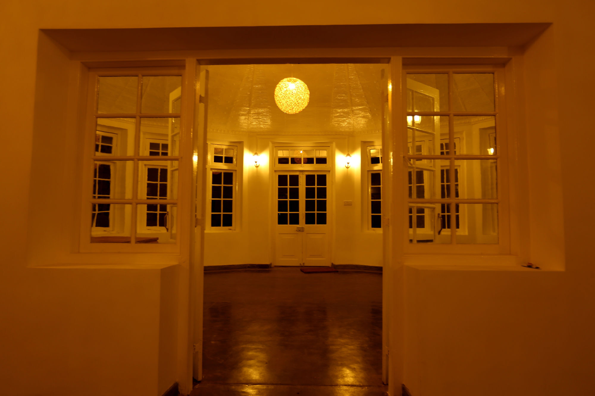 The Secret Ella Hotel Passara Bagian luar foto